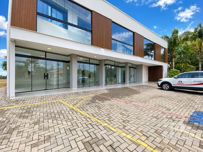 SALA TÉRREA EM ÓTIMA LOCALIZAÇÃO