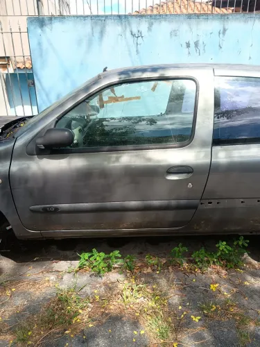 Porta dianteira Renault Clio 2 portas