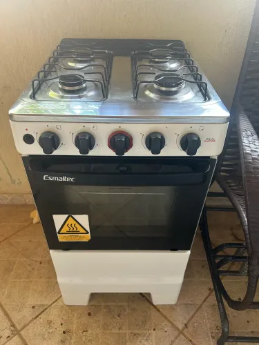 Vendo Fogão, semi novo