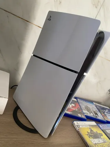 PlayStation 5 (PRA VENDER LOGO)