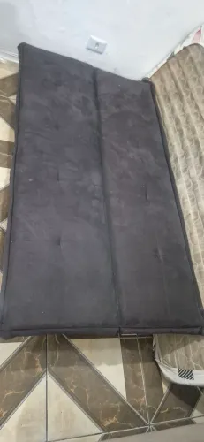 Sofá cama pequeno