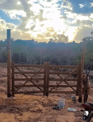 Vende-se um excelente terreno