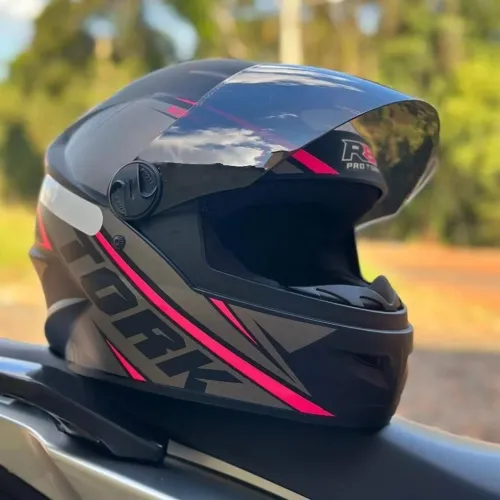CAPACETE TORK
