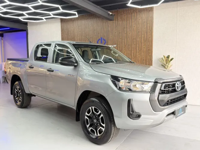 Toyota Hilux CD 4X4 2.8 Diesel Mec. 2024