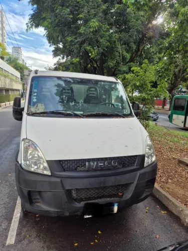 Iveco 55 rodagem traseira dupla 10.700km original 