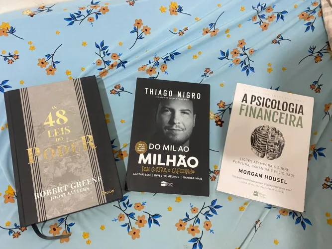 Kit 3 livros de desenvolvimento pessoal 