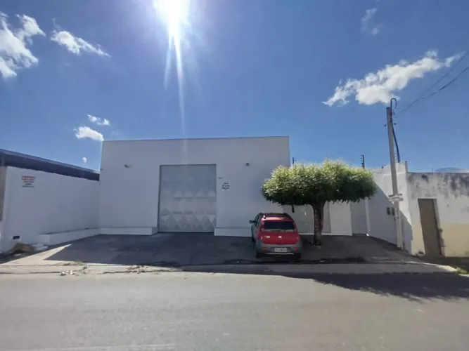 Excelente Galpão Comercial - Bairro Vermelha - 299 m²