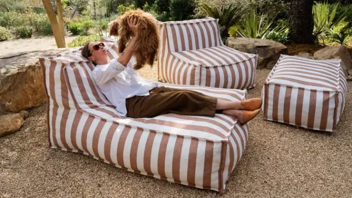 Chaise Coffee