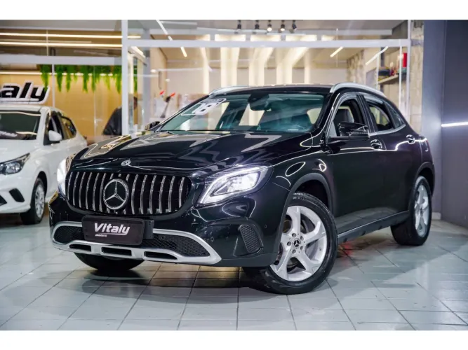 Mercedes-Benz GLA 200 Adv. 1.6/1.6 TB 16V Flex Aut. 2018