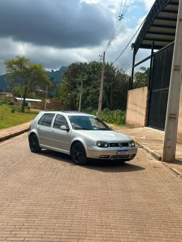 Volkswagen Golf GTI 1.8 MI 180/193cv Turbo 4P Mec. 2004