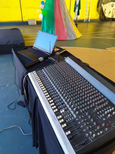 Mesa de som Mackie VLZ SR 24.4 24-4