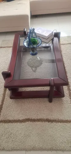 Mesa de centro de madeira e vidro