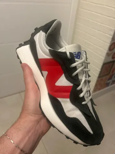 Tênis New Balance 327v1 branco - 40.
