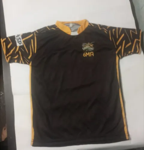Vendo essa camiseta infantil tamanho 14 de malha poliéster em bom estado