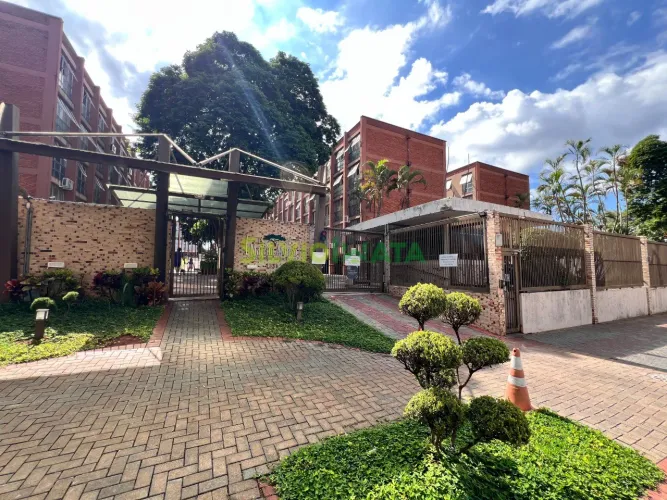 EXCELENTE APARTAMENTO, 03 QUARTOS PARA MORAR NO ED. MARTIN AFONSO, PRÓXIMO DA AV. JK, JARD