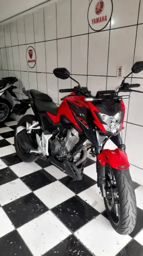 Honda CB300F TWISTER ABS revisada com garantia 