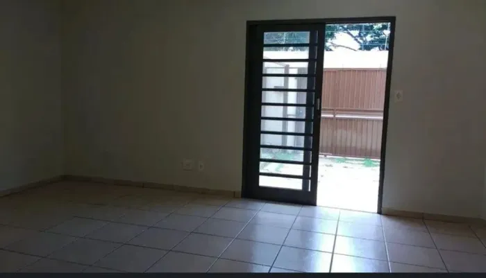Casa apenas para venda no Bongi