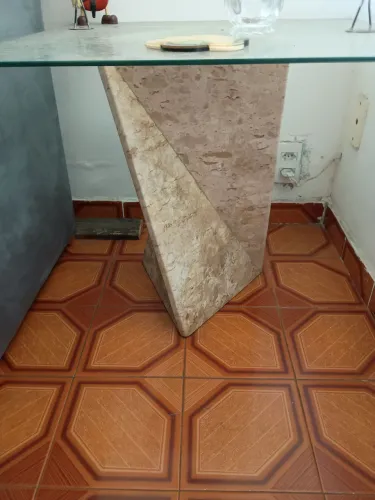 Mesa de canto 