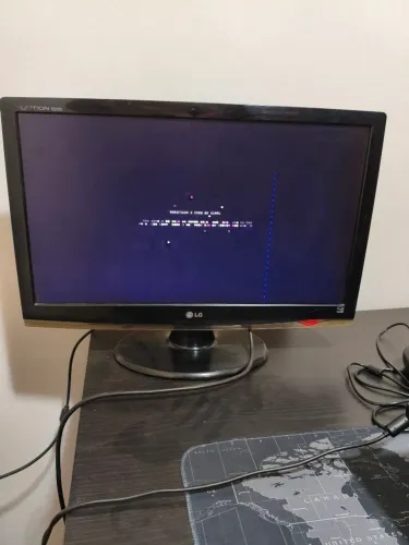 Monitor LG Flatron E2355