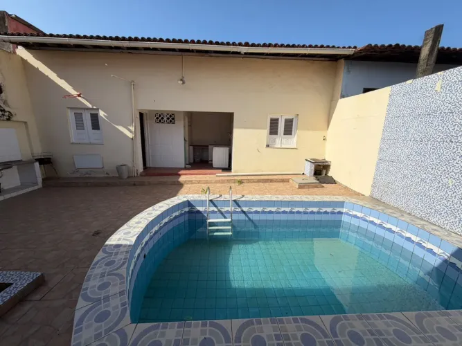 CASA com piscina pra ALUGAR no ANIL
