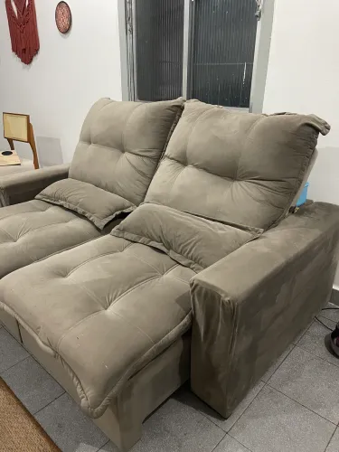 Vendo sofá retrátil 3 lugares