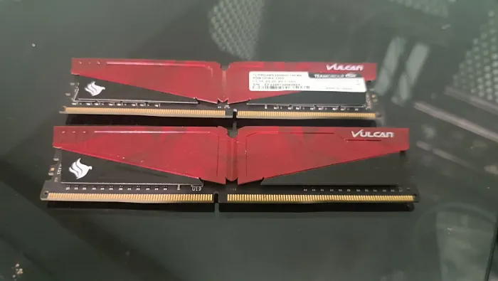 Memórias RAM Vulcan T-force 8gb PICHAU GAMING (UNIDADE)