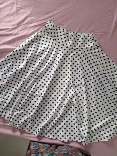 Saia de bolinha modelo anos 60