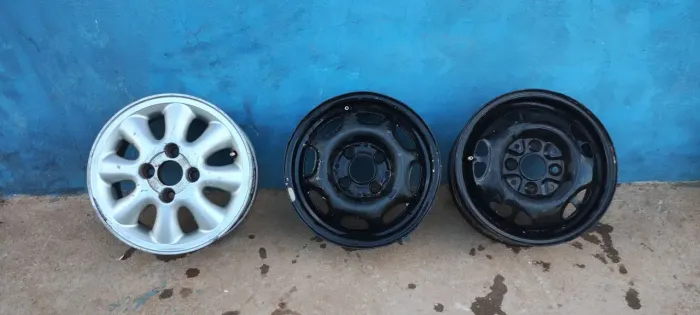 Roda aro 13 excelente