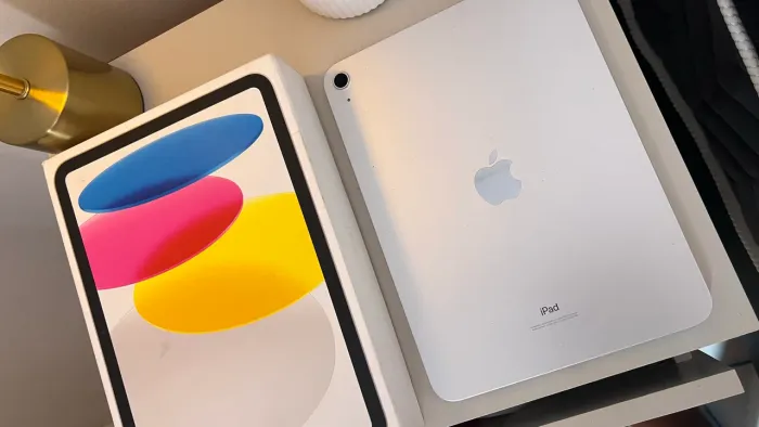 iPad 10ª Geração 256GB com Caixa e Acessórios