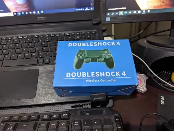 Controle de PS4 Sem Fio Bluetooth Preto Doubleshock 4 (Joystick)