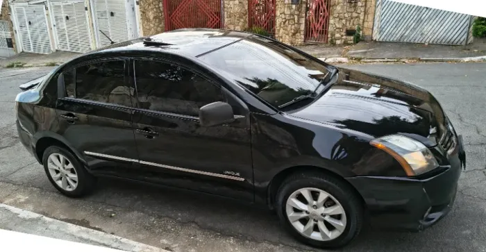 Nissan Sentra Unique 2.0 Flex Fuel 16V Aut. 2012