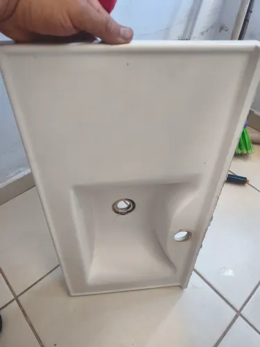 Vendo pia de cerâmica banheiro 