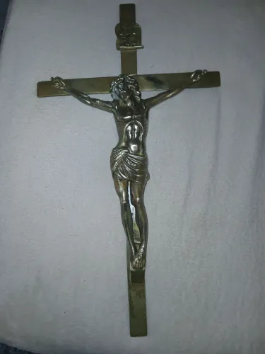Crucifixo de bronze antigo com 52 cm