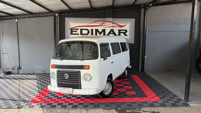 Volkswagen Kombi Standard 1.4 MI Total Flex 8V 2012
