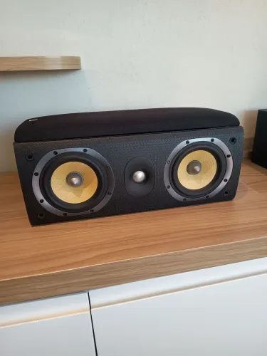 Caixa Central B&W Bowers & Wilkins LCR60 S3 120W 8ohms só detalhinho no físico no tweeter.