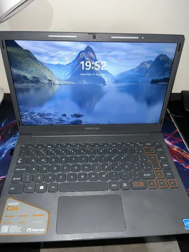 Vendo notebook positivo c14 vision semi novo 
