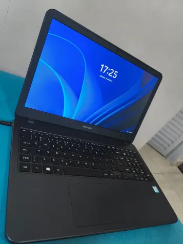 Notebook Samsung i5 8° Geração com 8GB DDR4 e SSD 240GB