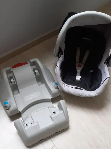 Bebê conforto + base 