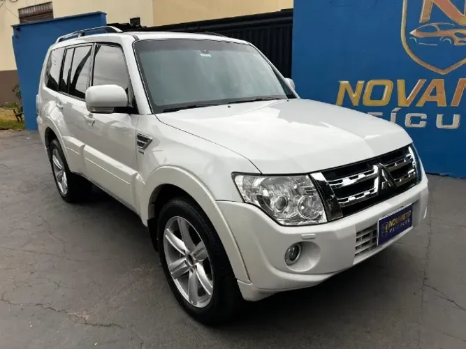 Mitsubishi Pajero HPE Full 3.2 4X4 T.i.dies. 5P AUT 2014