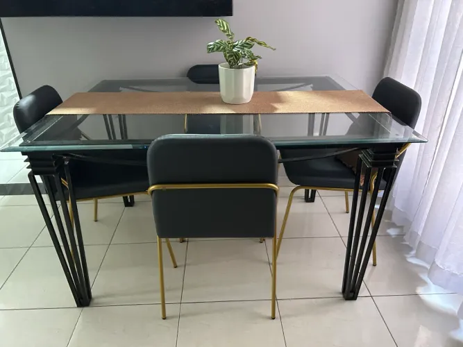 Mesa 6 cadeiras