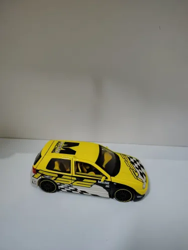 Carrinho colecionável golf Maisto 1:24