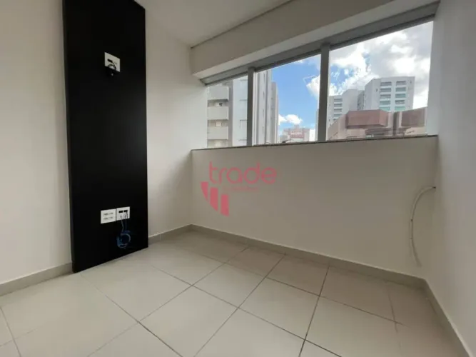 Sala com divisórias Localizada no Jardim Botânico - Ribeirão Preto/SP
