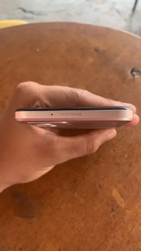 Vendo celular novo 2 mês de uso ou troco heim outro do meu interesse moto g53 128gb 5g