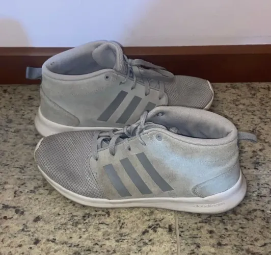 Tênis adidas original cinza