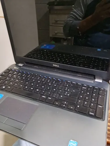 Dell 5537 Intel i7 para peças ou manutencao
