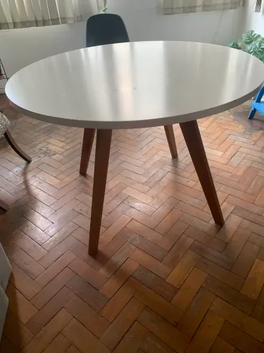 Mesa de jantar 4 lugares ótimo estado