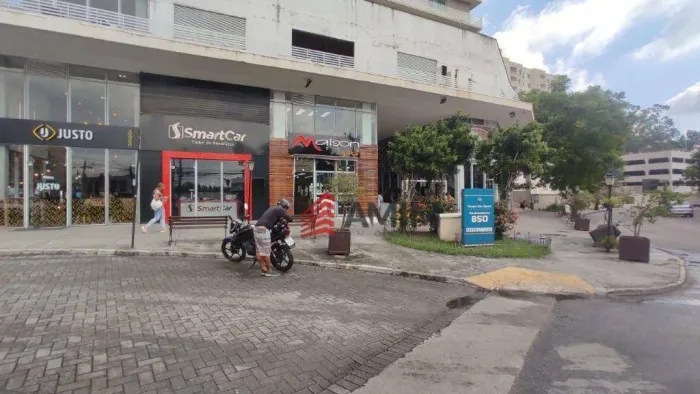 Sala Comercial à Venda em Alcântara - São Gonçalo/RJ