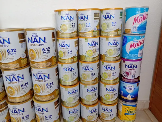 Vendo latas de leites vazias