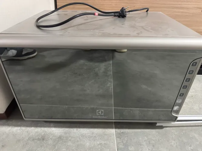 Micro-ondas Electrolux 31L cor Inox Espelhado com Painel Integrado - MI41S