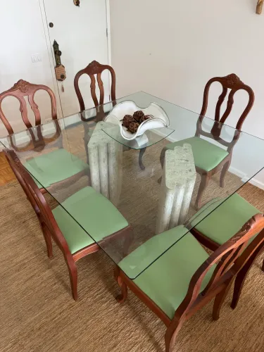 Mesa linda, de jantar com 6 cadeiras 